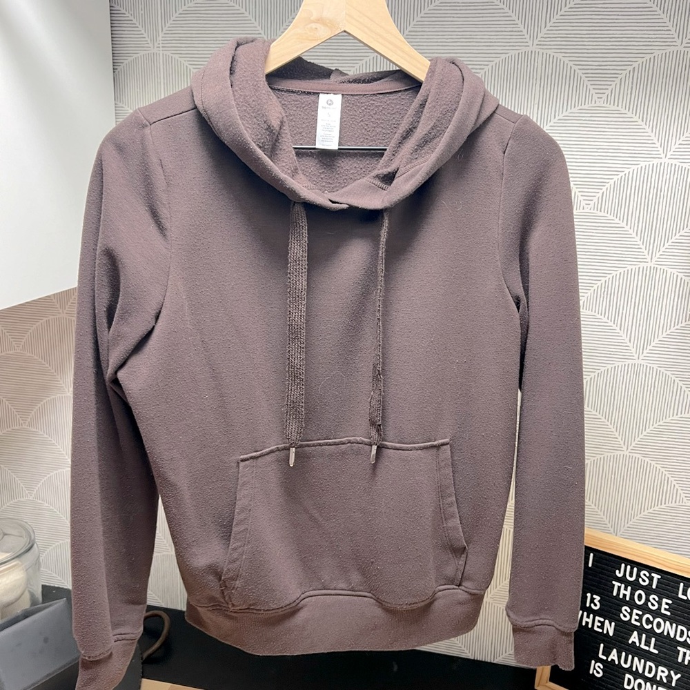 90 degree hoodie, slight crop style, size Small